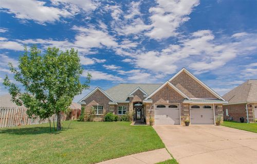 1505 Lucy Cir, Lindale, TX, 75771-6625 | Card Image