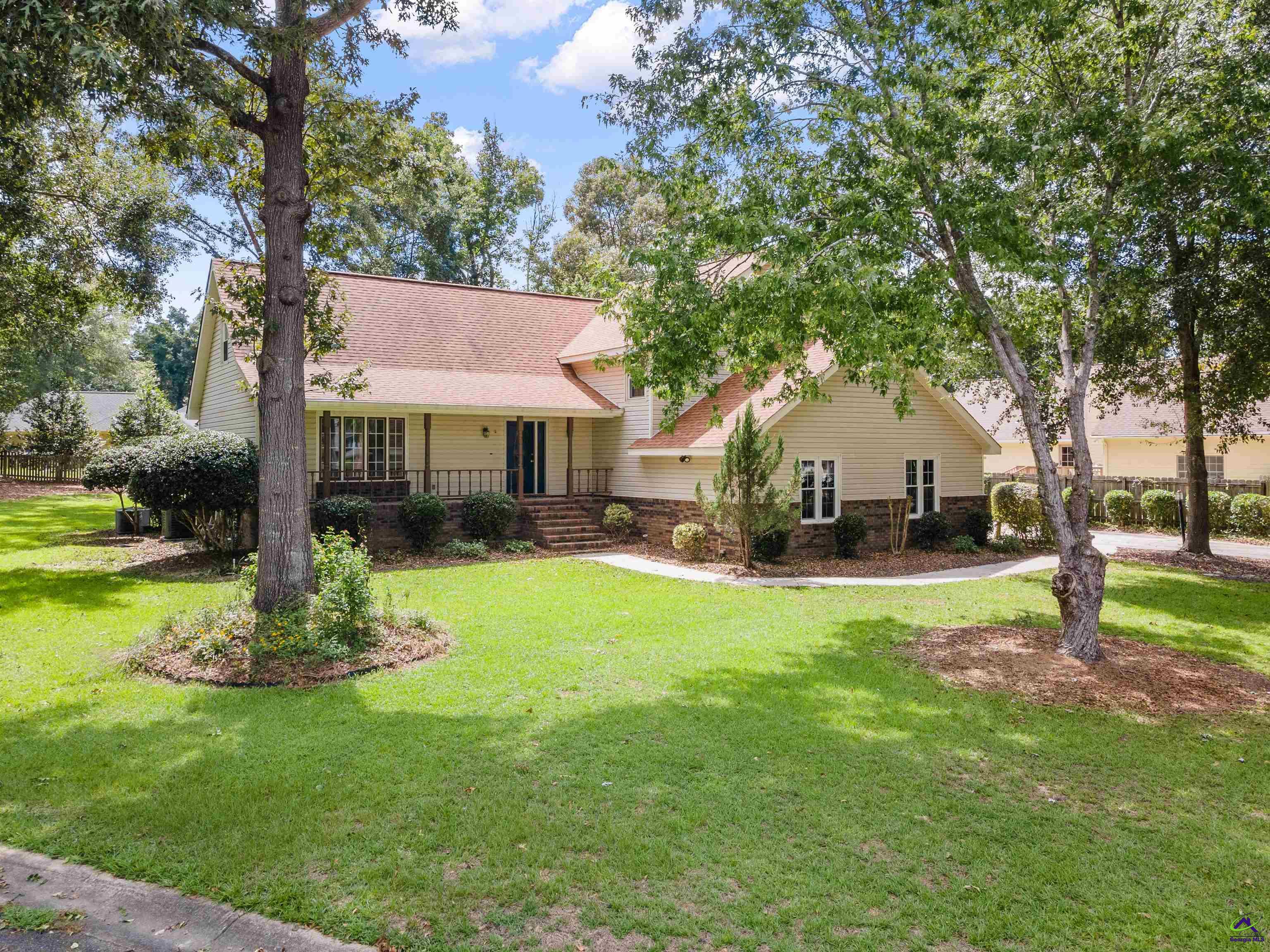 Wedge Way, Warner Robins, GA 31088