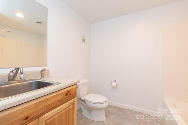 401 Silver Fox Ln, House other with 3 bedrooms, 3 bathrooms and null parking in Pisgah Forest NC | Image 14
