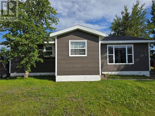 825 Tamarack Dr, Labrador City, NL, A2V2M3 | Card Image
