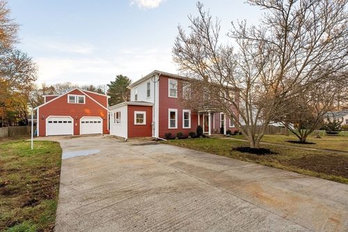 158 Central St, Rockland, MA, 02370-2468 | Card Image