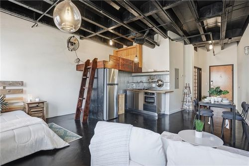 apt-326-878 Peachtree St Ne, Atlanta, GA, 30309-4429 | Card Image