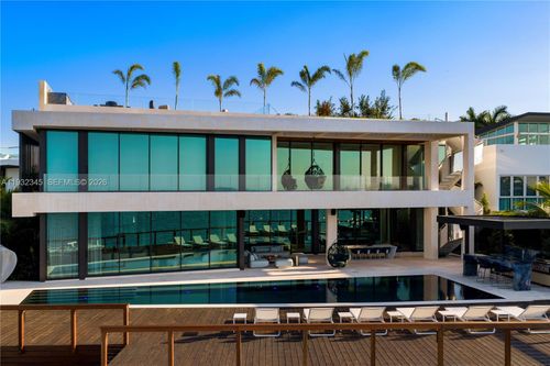 1413 N Venetian Way, Miami Beach, FL, 33139-1141 | Card Image