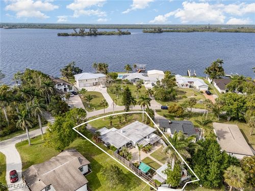 4464 E Riverside Dr, FORT MYERS, FL, 33905-2951 | Card Image