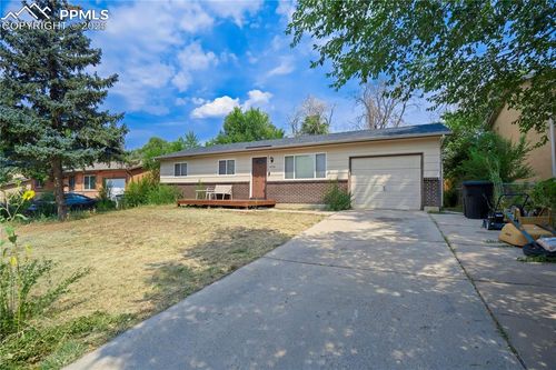 3658 Darkwood Pl, Colorado Springs, CO, 80910-1614 | Card Image