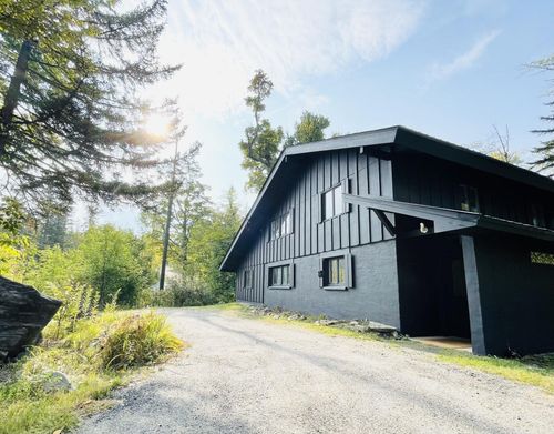 6 Quarter Mile Rd, Winhall, VT, 05340-8835 | Card Image