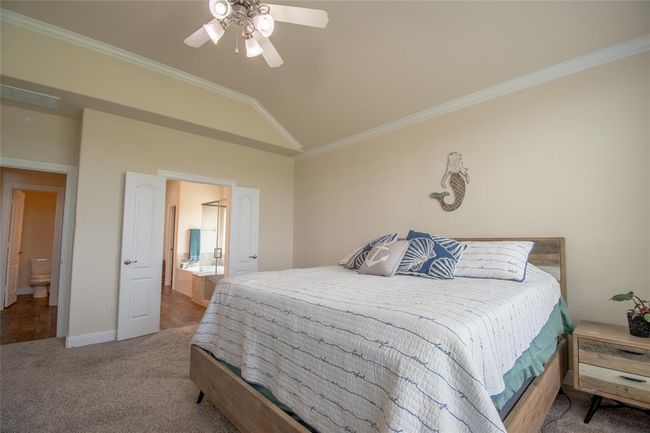 11823 Champions Forest Dr, House other with 4 bedrooms, 4 bathrooms and 7 parking in Mont Belvieu TX | Image 12