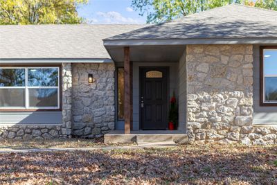 1906 Rolling Hills Drive, House other with 4 bedrooms, 2 bathrooms and null parking in Bartlesville OK | Image 2