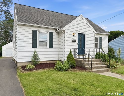 135 Camp Ave, Newington, CT, 06111-1903 | Card Image