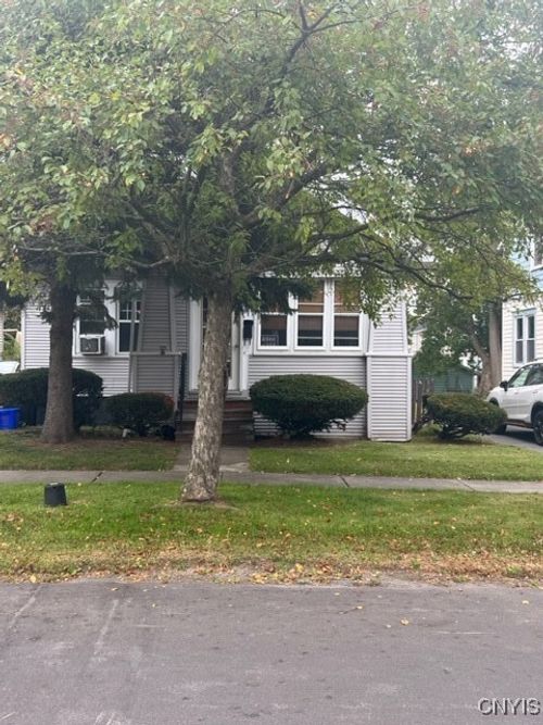 352 Hillsdale Ave, Syracuse, NY, 13206-2956 | Card Image