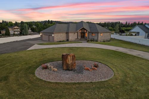 14420 E 32nd Ave, Veradale, WA, 99037-9126 | Card Image