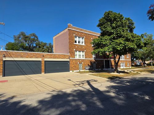 4252 Prescott Ave, Lyons, IL, 60534-1576 | Card Image