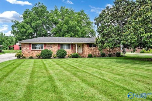 609 Bethel Rd Ne, Hartselle, AL, 35640-1618 | Card Image