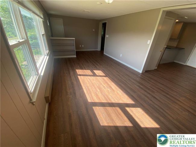 1657 Pen Argyl Rd, House other with 3 bedrooms, 2 bathrooms and null parking in Pen Argyl PA | Image 7