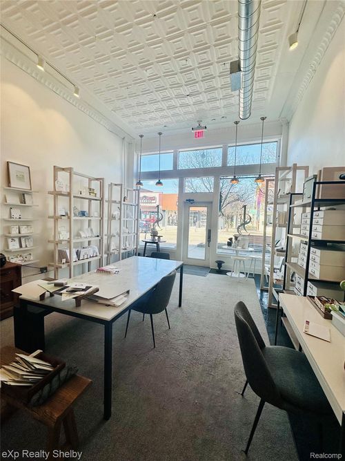 263 W 9 Mile, Ferndale, MI, 48220 | Card Image