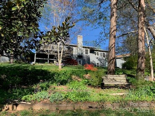 34 Larkspur Ct, Asheville, NC, 28805-1368 | Card Image