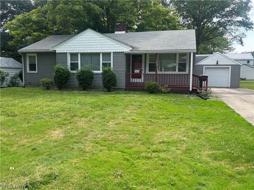 205 Mansell Dr, Youngstown, OH, 44505-1960 | Card Image