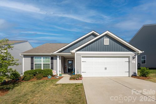 410 Apex Cir, Shelby, NC, 28152-8910 | Card Image