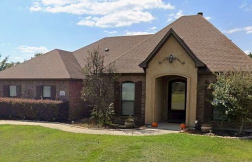 10160 Kelli Leanne Cir, Keithville, LA, 71047-7579 | Card Image