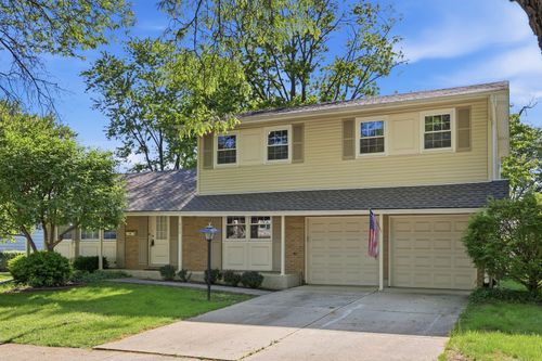 828 N Glenn Dr, Palatine, IL, 60074-7123 | Card Image
