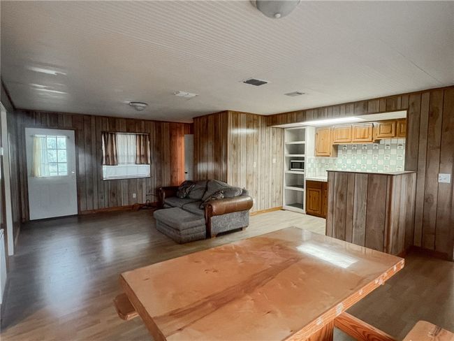 156 Naylor Rd, House attached with 4 bedrooms, 3 bathrooms and null parking in Calliham TX | Image 14