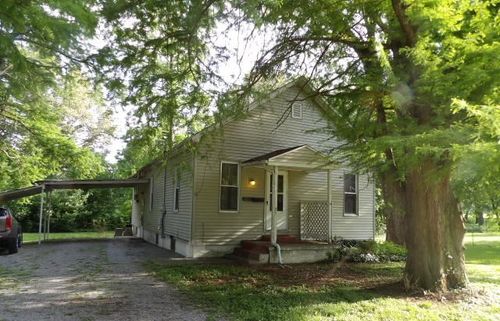 25 Wise St, Eldorado, IL, 62930-1438 | Card Image