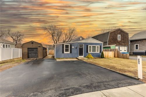 285 Railroad St, Manville, RI, 02838-1115 | Card Image