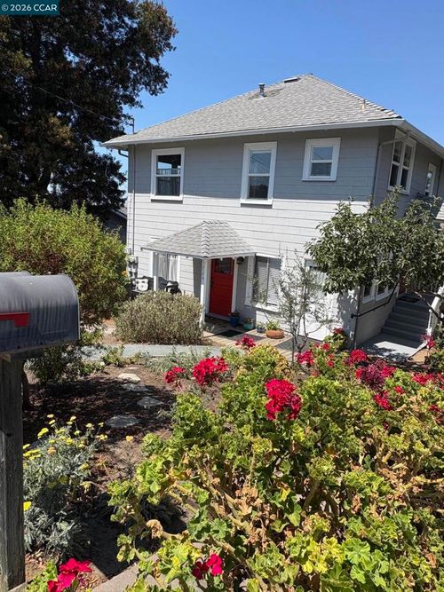 722 724 Edwards St, Crockett, CA, 94525 | Card Image