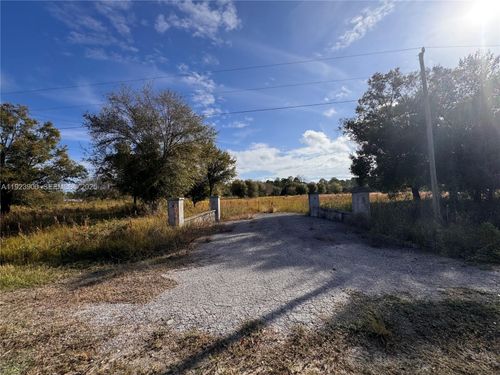 775 S Hacienda St, Clewiston, FL, 33440-8744 | Card Image