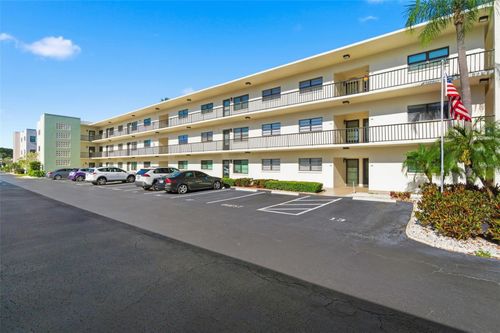 108-5980 Terrace Park Dr N, ST PETERSBURG, FL, 33709-1133 | Card Image