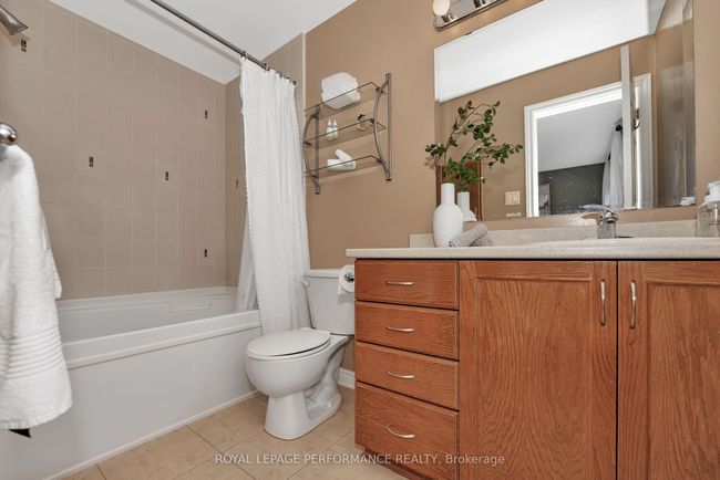 A - 22 Steel St, House attached with 3 bedrooms, 3 bathrooms and 1 parking in Gloucester ON | Image 26