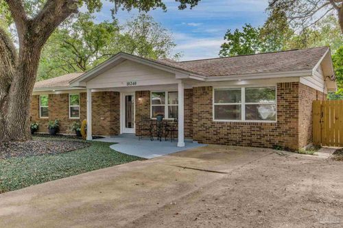 10240 Bowman Ave, Pensacola, FL, 32534-1104 | Card Image