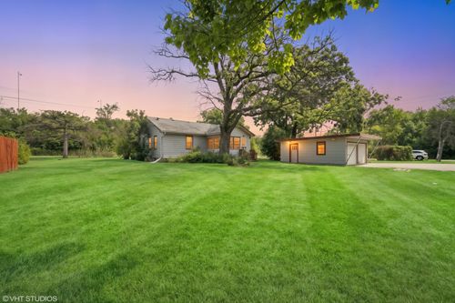 4363 W Kennedy Dr, Gurnee, IL, 60031-3404 | Card Image