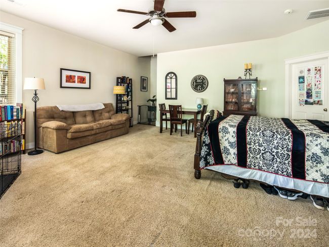 130 Harrop Dun Ct, House other with 3 bedrooms, 3 bathrooms and null parking in Biltmore Lake NC | Image 19
