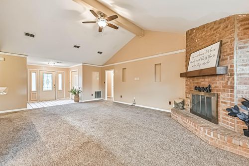 55 Sweetgum Ct, Lake Jackson, TX, 77566-5718 | Card Image