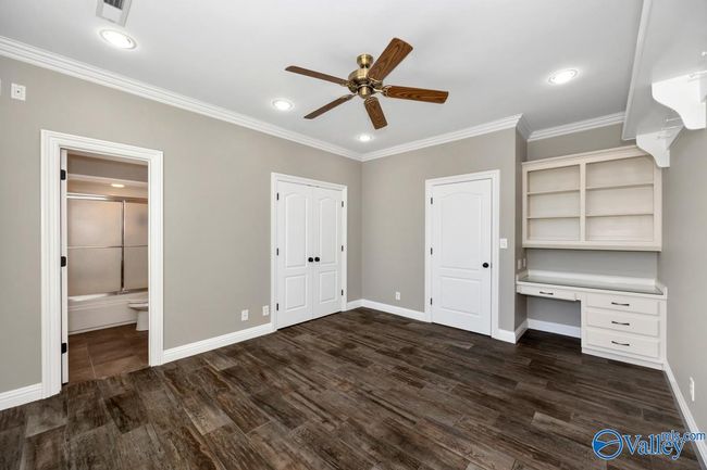 recessed lighting, ceiling fan, crown molding | Image 28
