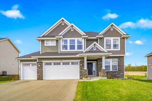 8422 60th St S, Cottage Grove, MN, 55016-6048 | Card Image