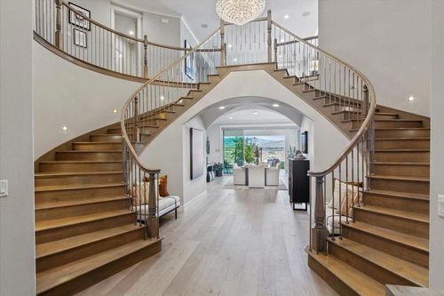 2105 Elderberry Dr, San Ramon, CA, 94582-5390 | Card Image