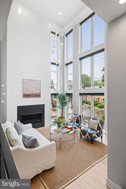 4803 Silverwood St, PHILADELPHIA, PA, 19128-4524 | Card Image