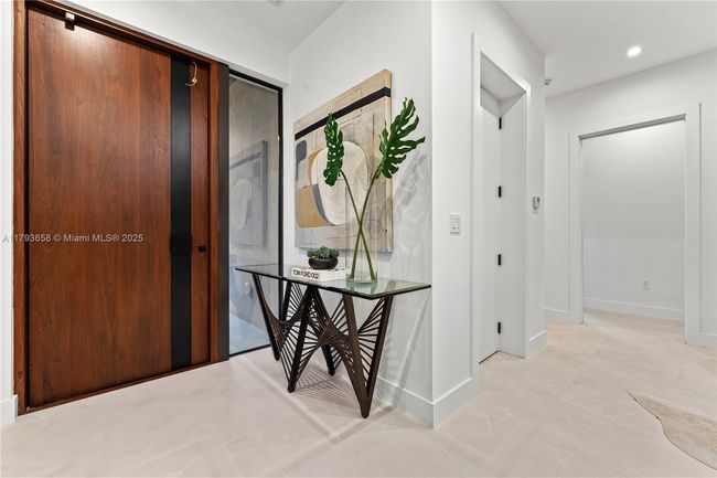 4951 University Dr, Townhouse with 3 bedrooms, 5 bathrooms and null parking in Coral Gables FL | Image 8