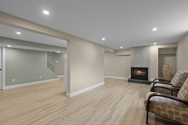 1056 Heenan Terr, House other with 4 bedrooms, 4 bathrooms and 6 parking in Manotick ON | Image 37