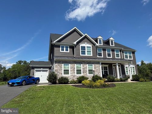 9812 Thoroughbred Rd, WARRENTON, VA, 20187-2618 | Card Image