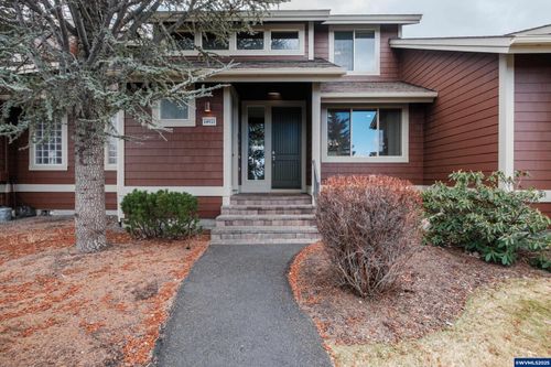 10952 Village Loop, Redmond, OR, 97756-7434 | Card Image