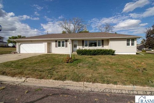 204 1st St, Welcome, MN, 56181 | Card Image