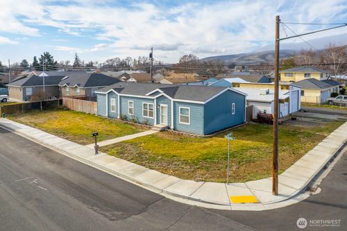 159 Ivy St Ne, Ephrata, WA, 98823-1735 | Card Image