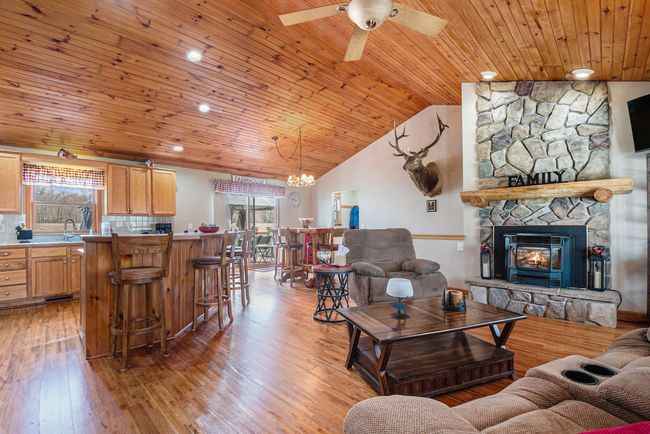 11496 4 Mile Rd, House other with 4 bedrooms, 4 bathrooms and null parking in Belding MI | Image 9