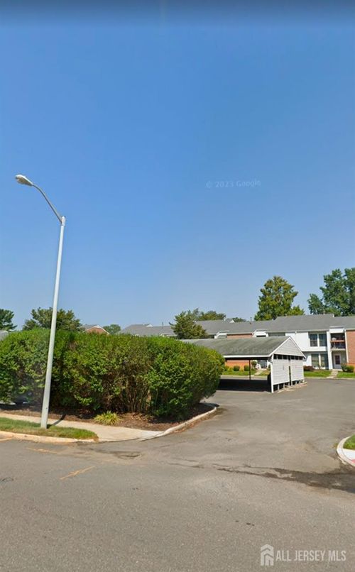 k-3 Twain Dr, Hightstown, NJ, 08520-5008 | Card Image