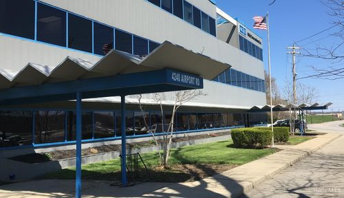 4240 Airport Rd, Cincinnati, OH, 45226-1643 | Card Image