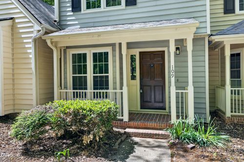 109 Sanair Ct, Apex, NC, 27502-8523 | Card Image