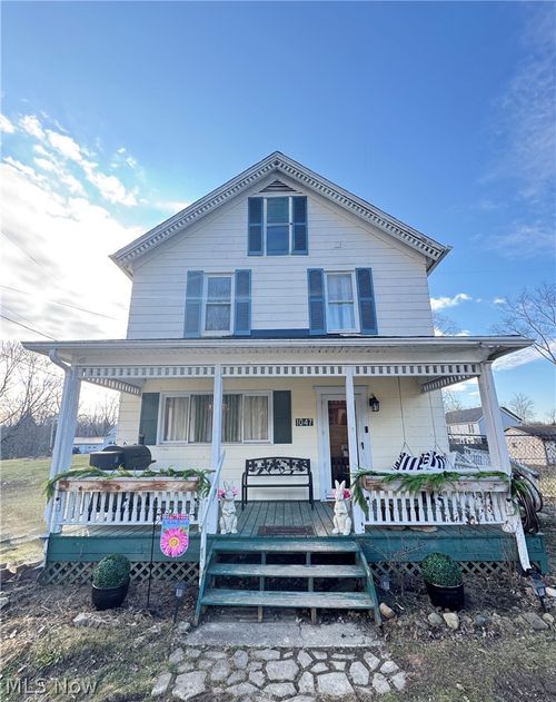 1047 Howell Ave, East Palestine, OH, 44413-9748 | Card Image